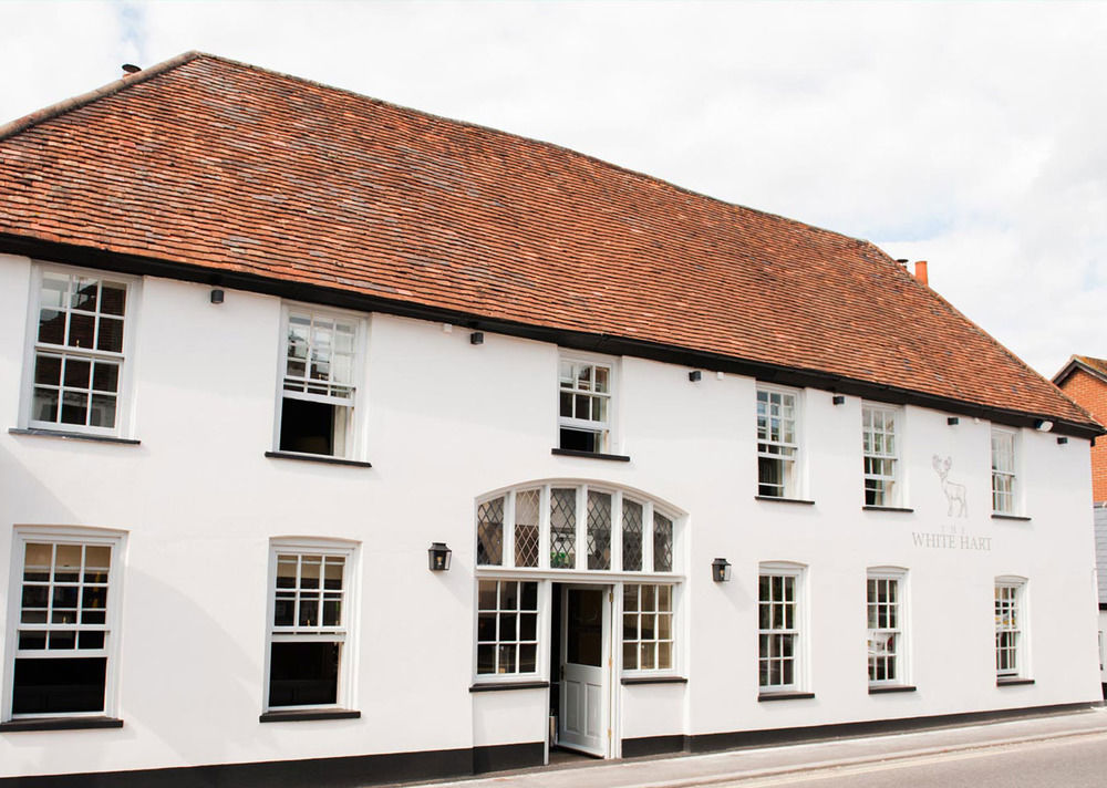 The White Hart, Overton Bagian luar foto